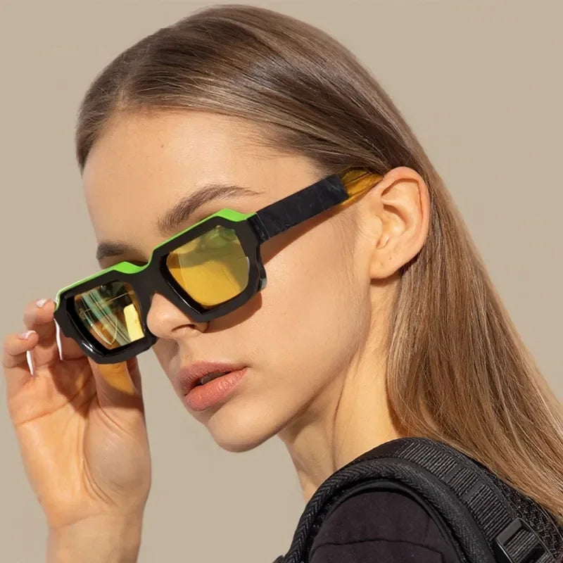 Retro Square Sunglasses for Women – Vintage Two-Tone Frame